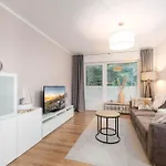 Goldsand Apartment *